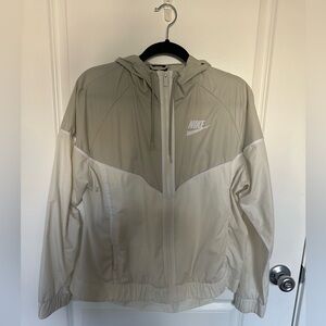 Nike Women’s Zip Jacket Windbreaker White/Gray